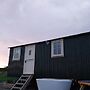 Cosy Shepherds hut in Carmarthen