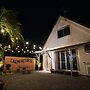 CINEMA RESORTS 4