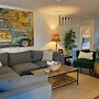Surf Shack - Steps To The Beach, Lush Fenced Backyard 4 Bedroom Cottag