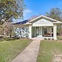 1 Mi to Downtown Tyler: Historic Home w/ Porch!