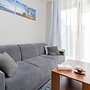 Villa 4 Pory Roku Apartment by Renters