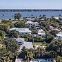 Banyan Cove 4bd 4.5ba Private Pool and Parking