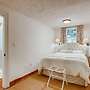 Villa Blanca 4bd 3.5ba Private Pool and Parking
