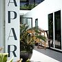 White Apart Hotel