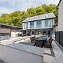 Caerffynnon House
