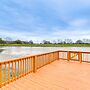 Angleton Vacation Rental w/ On-site Lake Access!