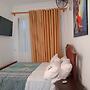 Lux Suites Royal Palm Studio Apartment