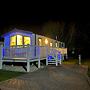 Premium Location - Sleeps 6 - Caravan on The Lakes