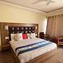 Fabhotel The Island