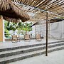 GAO Phala beachfront hostel & pool villa