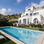 Breathtaking 4-bed Villa Golfe-Juan