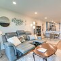 Galveston Beachfront Condo: Balcony & Pool Access!