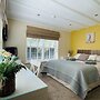 Cherry Bungalow Guesthouse