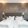 Central Hotel & Lounge Adult Only