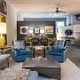 Elegant Edgy Loft on Historic Alley Parking