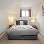 Luxury 1 Bedroom Apartment with Parking