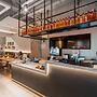 Joy Hongqiao Airport and Railway Hotel