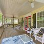 Abbeville Cottage w/ Grill: Steps to Lake Eufaula!