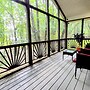 Frolic on Fern by Avantstay Enclosed Deck w/ Forest Views, Bar