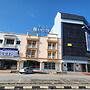 8 Hotel Nilai