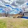 B1 NEW Awesome Tiny Home With A C Mountain Views Minutes to Skiing Hik