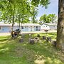 Dock Access: 'glowacki's Lodge' Lake Group Getaway