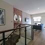 w Bright 2BR Duplex in Miraflores