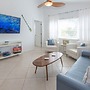 Clean Spacious Waterfront 2bd 2ba Sleeps 8