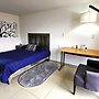 S08 PREMIUM SUITE Full Service WiFi