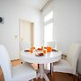 Bright and Modern 1bdr Apartment in the Center