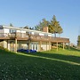 Clifton House - Waterfront Family Home in PEC