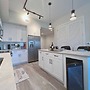 Group Lux great for up to 8 guests