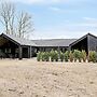 Spacious Retreat for 20 - By Traum Ferienwohnungen