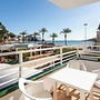 Neighbours Beach Apartments