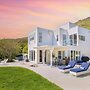 Stardust by Avantstay Views, Hot Tub, Pool Table