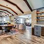 Chic Family-friendly Home in Riverside: 7 Mi to KC