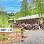 Cozy Mars Hill Farmhouse w/ Scenic Views