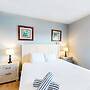 Laketown Wharf 801