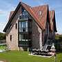 Dunenhuus Ost Modern Retreat