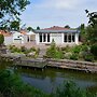 Spacious Bungalow With Roofed Terrace