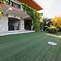 Spacious Villa in Torri del Benaco With Private Pool