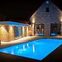 Villa With Swimming Pool in Erembodegem