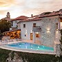 Amazing Villa With Pool, Wellness and Stunning View