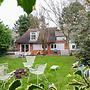 Beautiful Bungalow With Garden