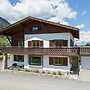 Holiday Home Landhaus Prielau