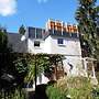 Salmagundi Comfortable Holiday Residence