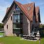 Dunenhuus West Modern Retreat