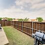 Pet-friendly Irving Townhome w/ Patio + Grill!