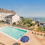 Spacious Apartment With Pool and sea View