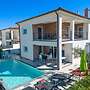 Gusto Comfortable Holiday Residence